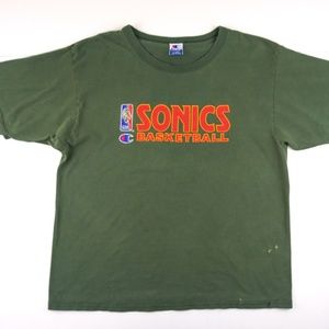 SOLD! Vtg 90s Seattle Supersonics Champion T-shirt
